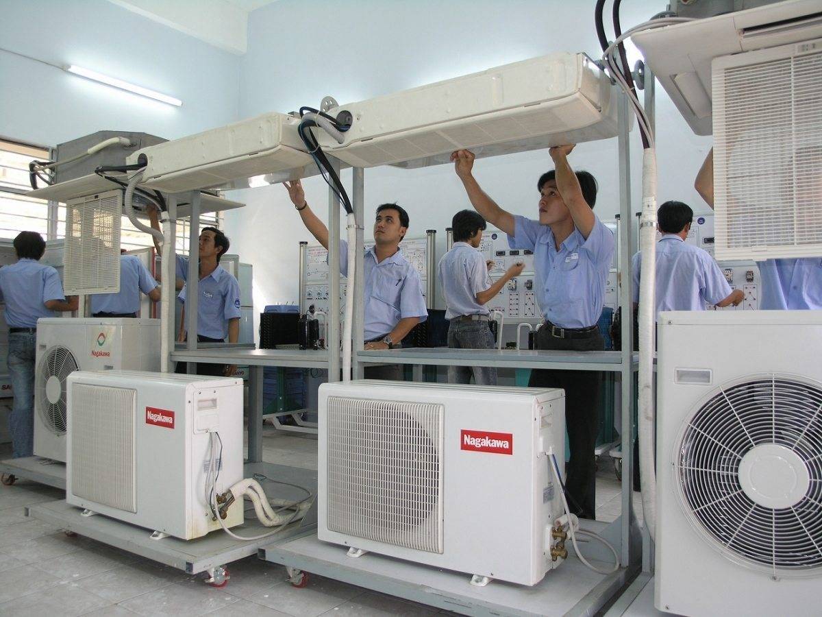 Những lưu ý khi chọn dịch vụ sửa chữa máy lạnh công nghiệp tại KCN Đồng Nai