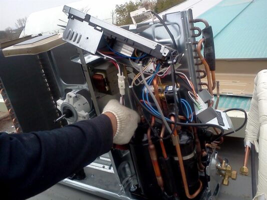 Quy trình thực hiện dịch vụ sửa chữa máy lạnh công nghiệp tại Điện lạnh Lê Gia Phát